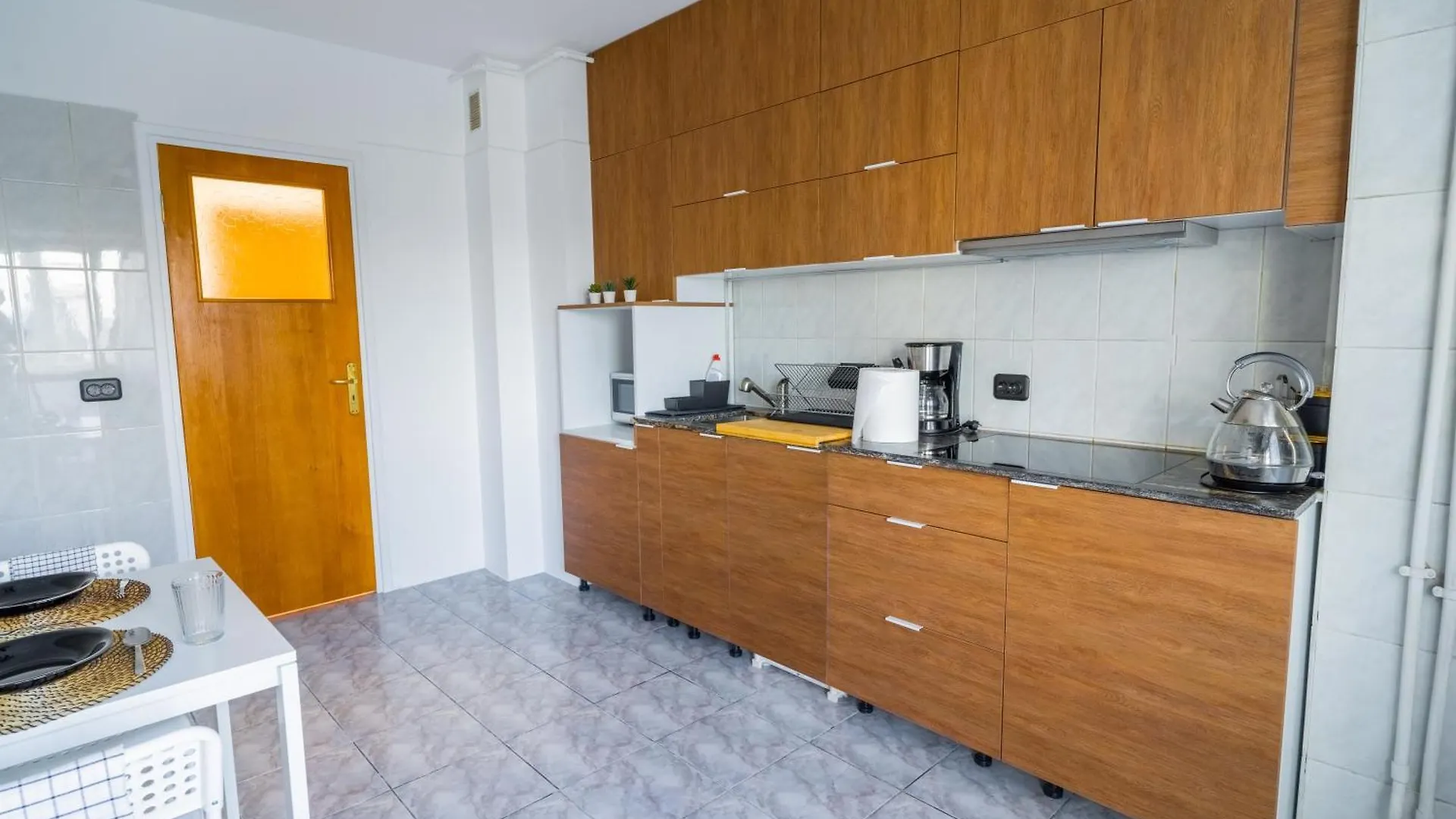 Central Apartment With Skyline View Bucharest Romania