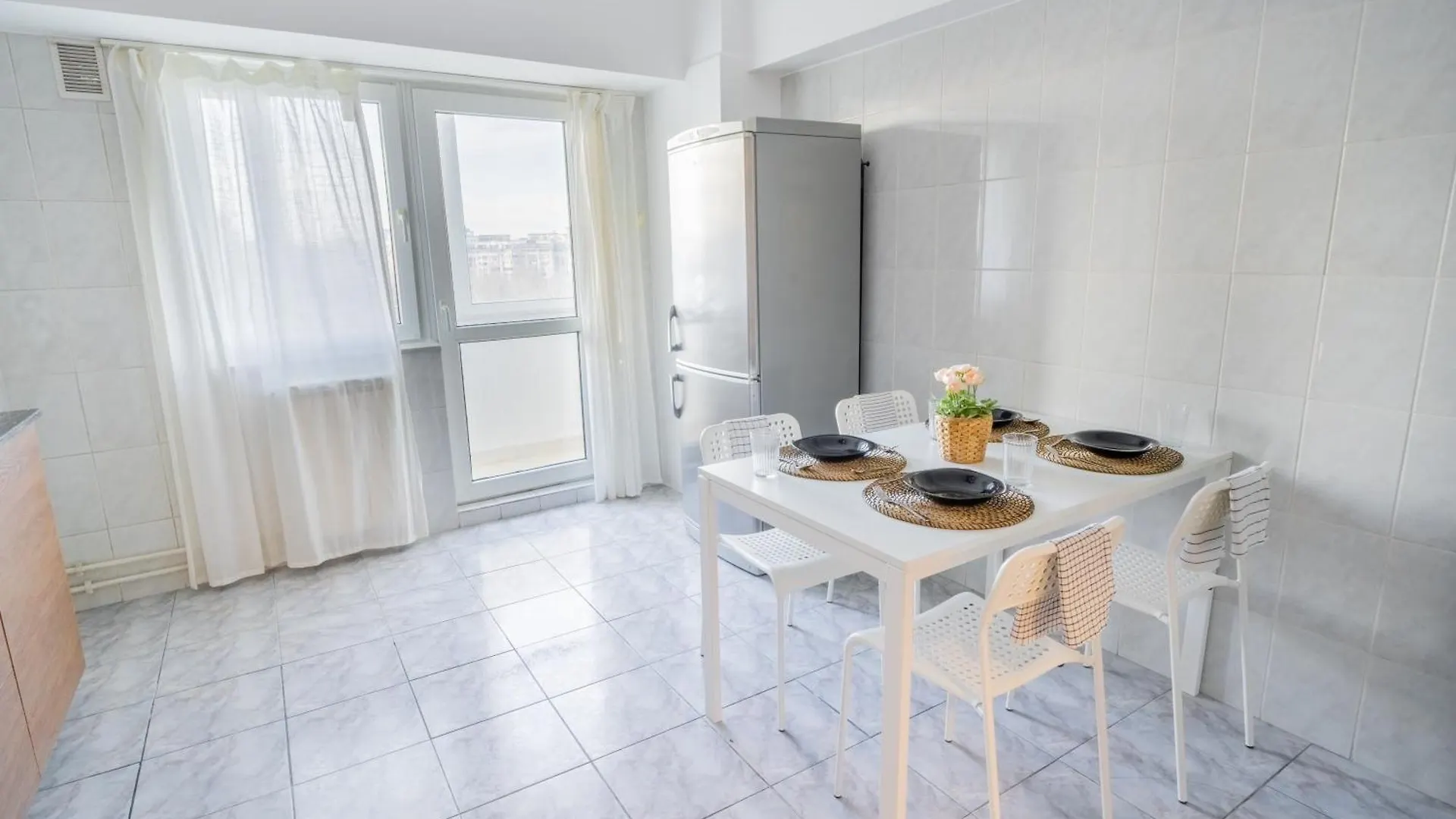 Central Apartment With Skyline View Bucharest